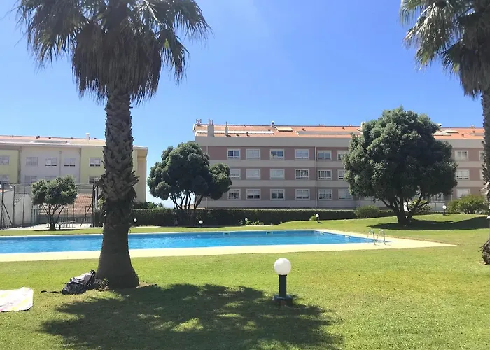 Beachside Feel Full & Casino Sao Felix da Marinha